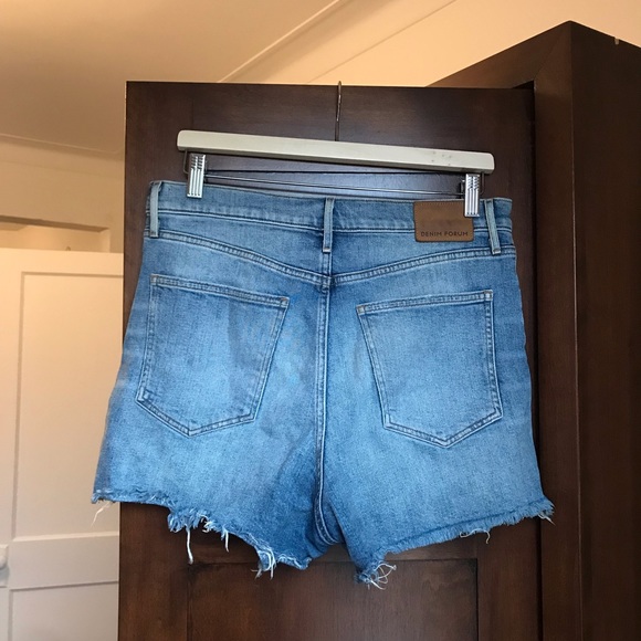 Denim Forum Hight Waisted Arlo Short - Picture 2 of 3